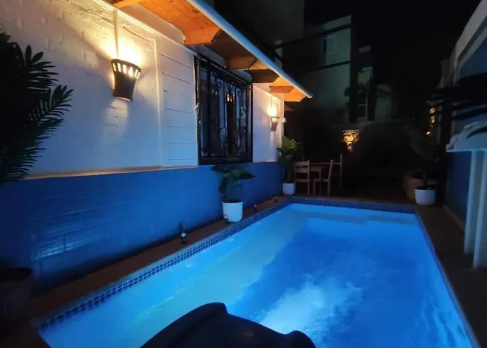 Al Makramia Compound Villa
